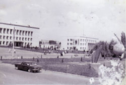 У центрі Радомишля. Перша половина 1970-х років.