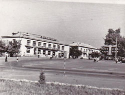 У центрі Радомишля. Друга половина 1970-х років.